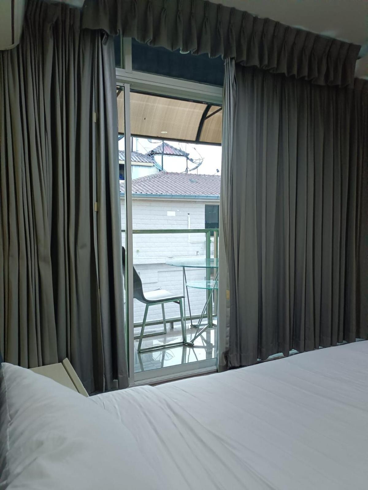 Del Mar Rooms Патая Екстериор снимка