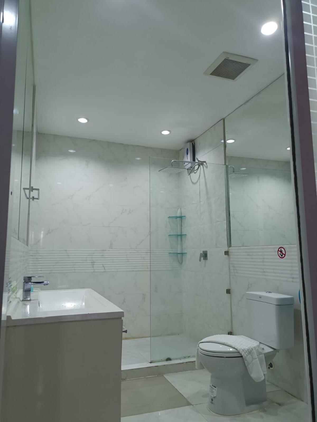 Del Mar Rooms Патая Екстериор снимка